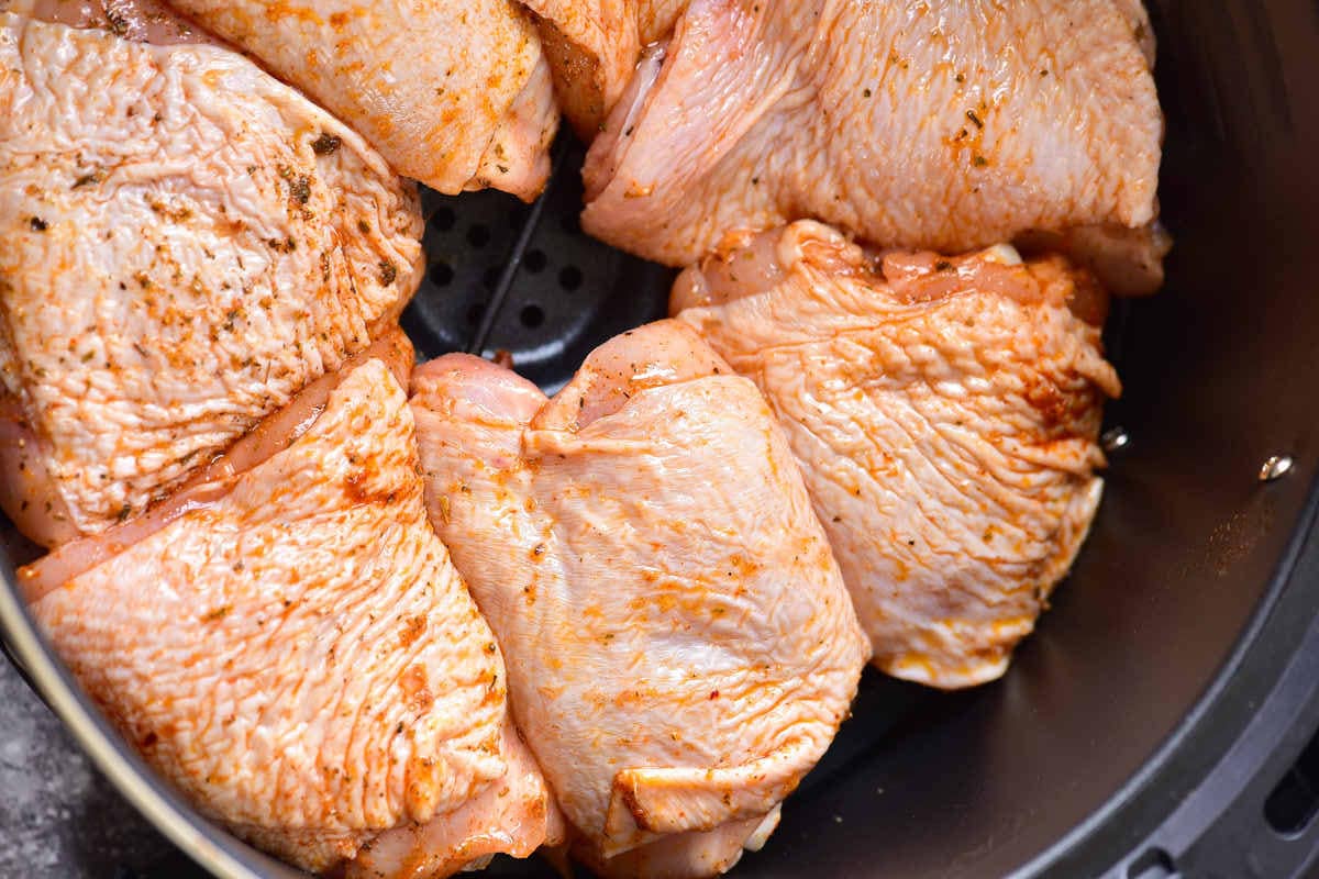raw chicken thighs in air fryer.